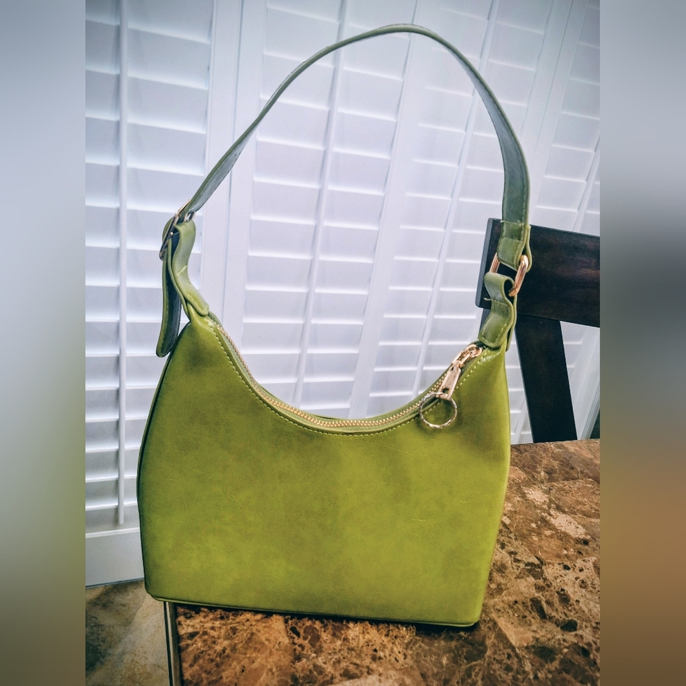 Elegant Green Shoulder Bag New.